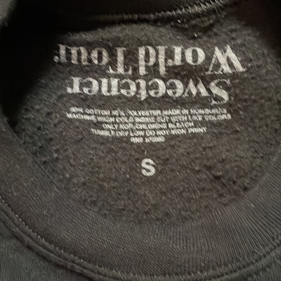 Ariana Grande Sweetener Tour Sweatshirt Size Small EUC - Picture 3 of 4